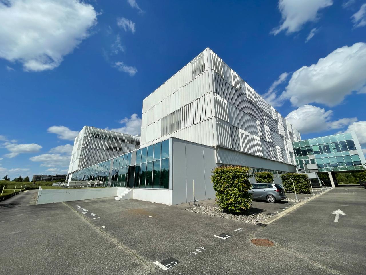 Bureau Blagnac 7981m² Location bureau Blagnac Haute-Garonne OLBUR2108339 0